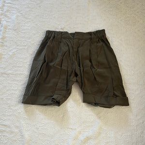 Chic, comfy Dante viscose shorts - small/medium
